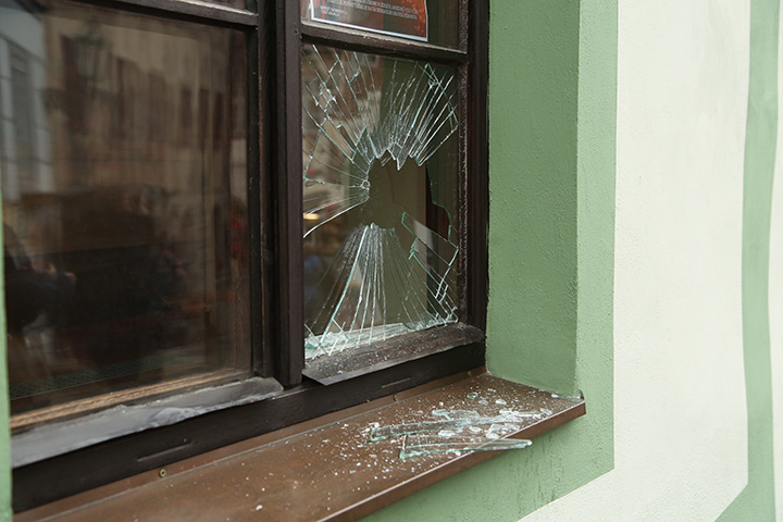 A2B Glass are able to board up broken windows while they are being repaired in Bridgend.